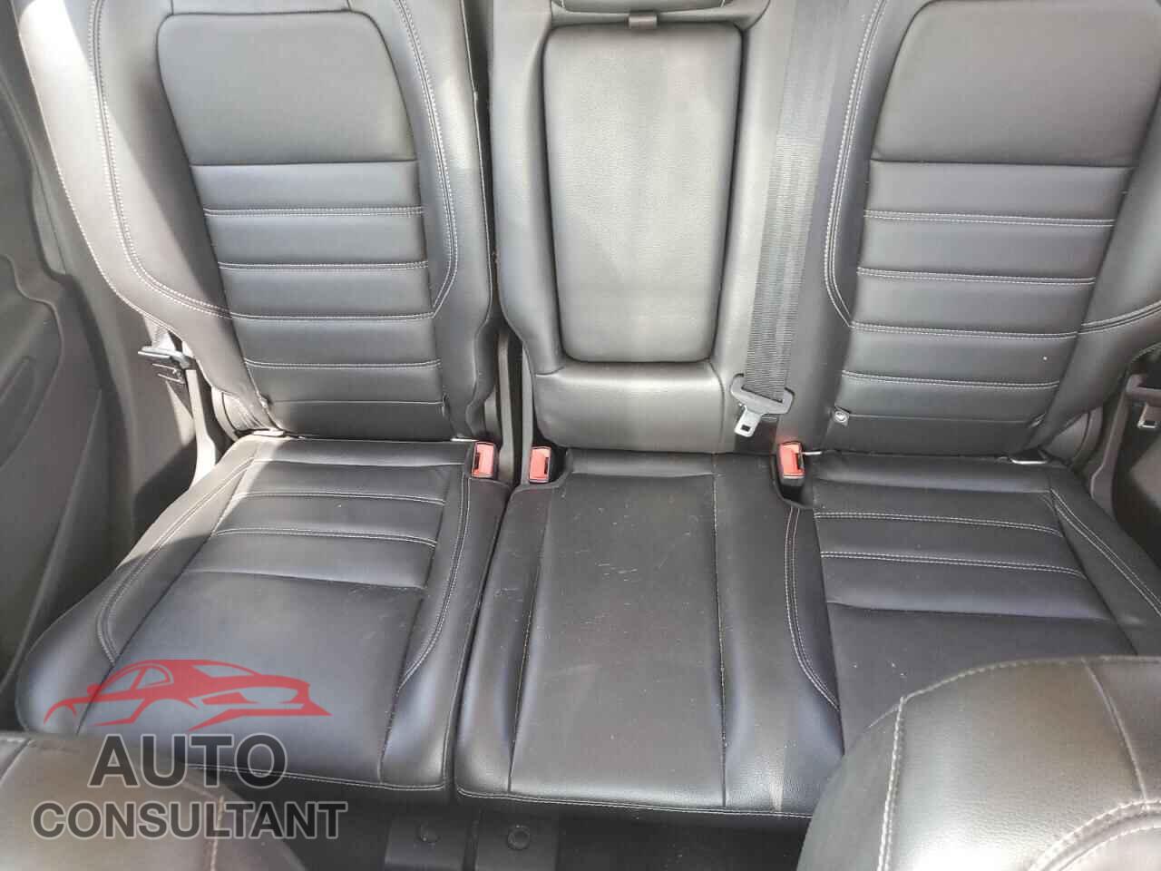 FORD ESCAPE 2017 - 1FMCU9J96HUC78873