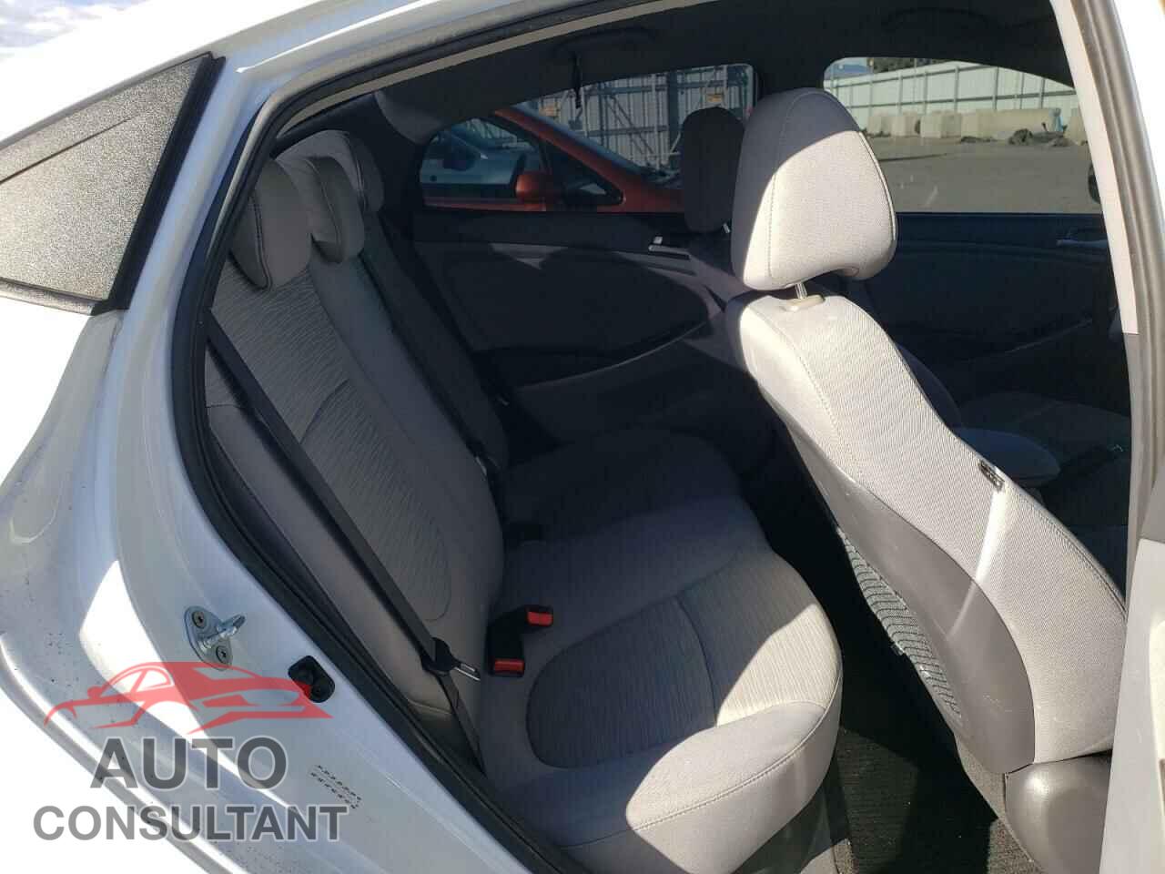 HYUNDAI ACCENT 2016 - KMHCT4AE6GU134760
