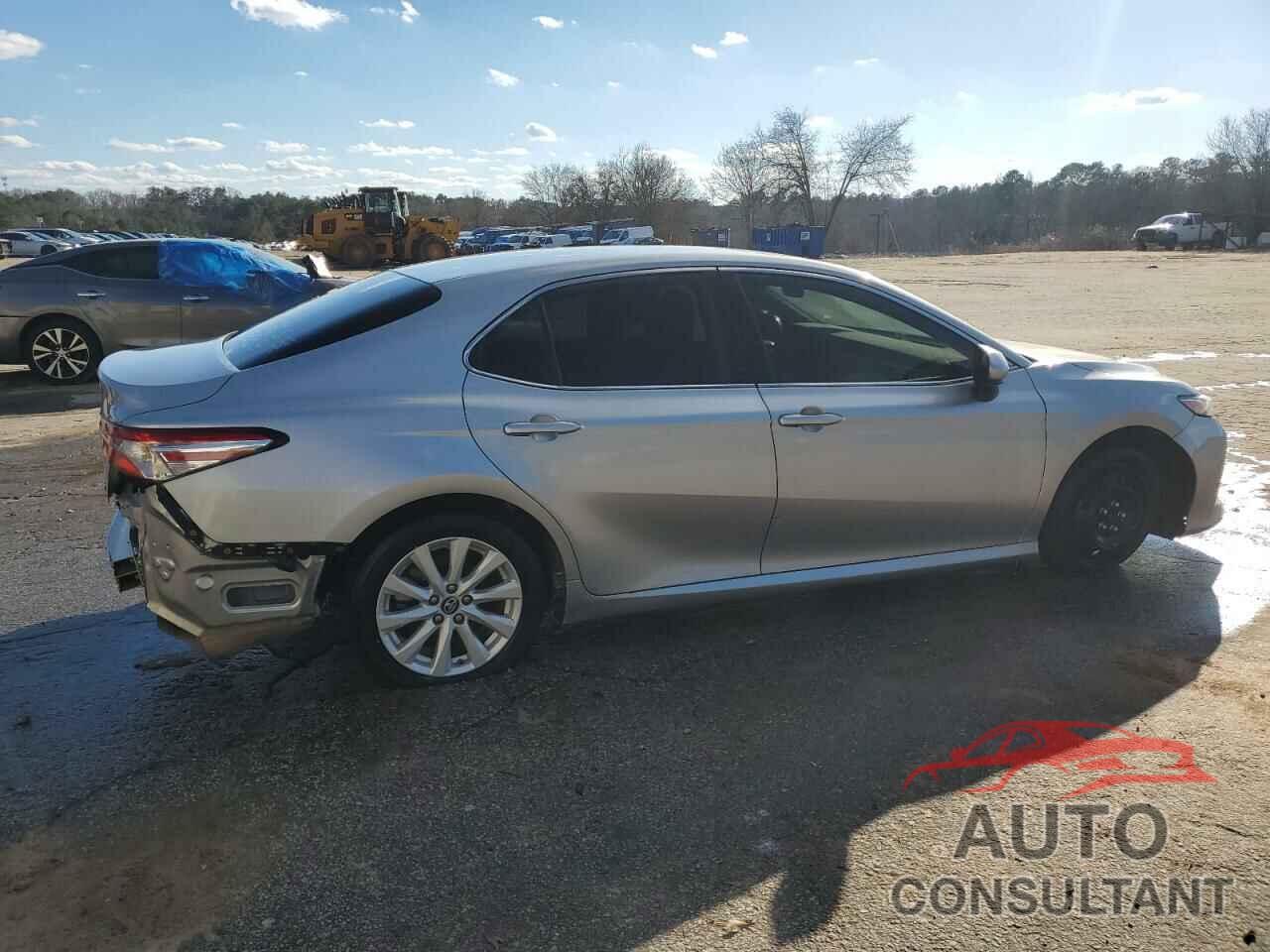 TOYOTA CAMRY 2018 - 4T1B11HK6JU590437