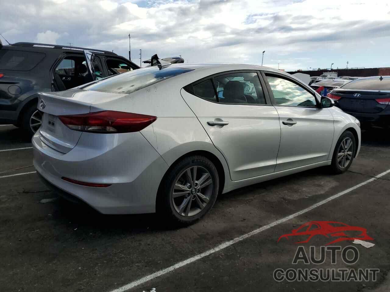 HYUNDAI ELANTRA 2018 - 5NPD84LF8JH248938