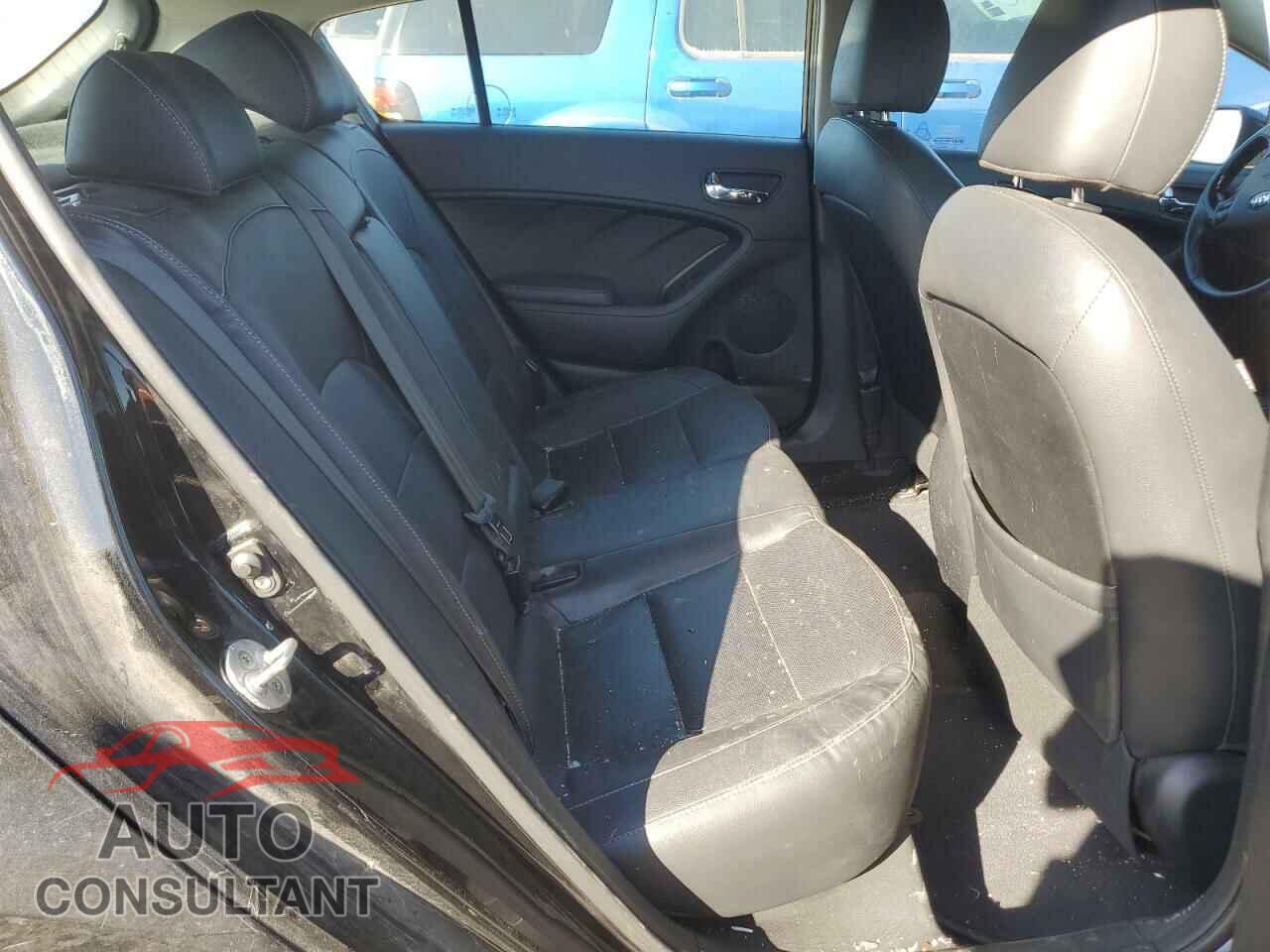 KIA FORTE 2017 - KNAFX5A84H5706830