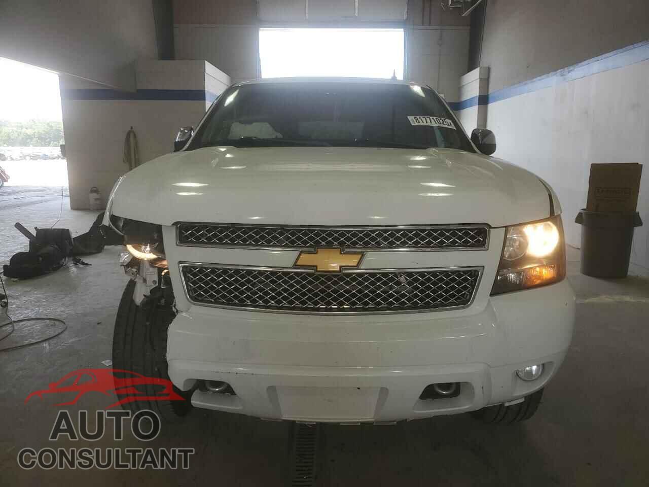 CHEVROLET TAHOE 2013 - 1GNSCAE0XDR253186