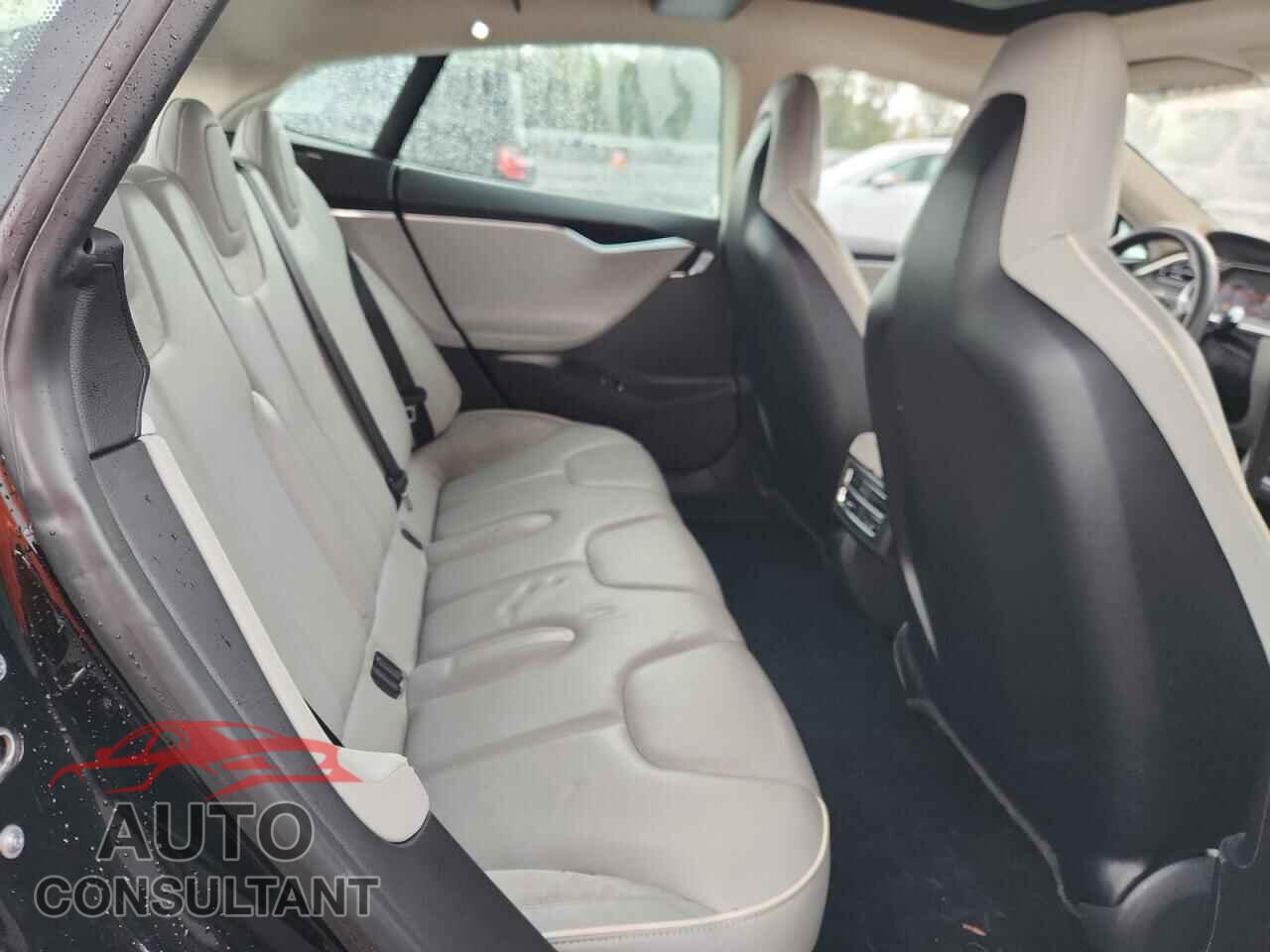TESLA MODEL S 2012 - 5YJSA1CP4CFP01957