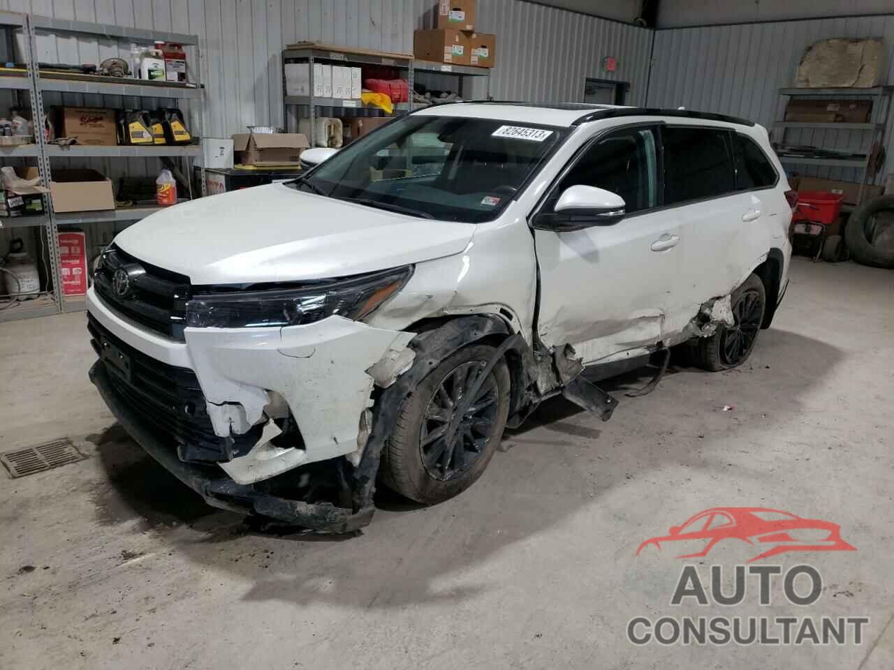 TOYOTA HIGHLANDER 2019 - 5TDJZRFH5KS603697