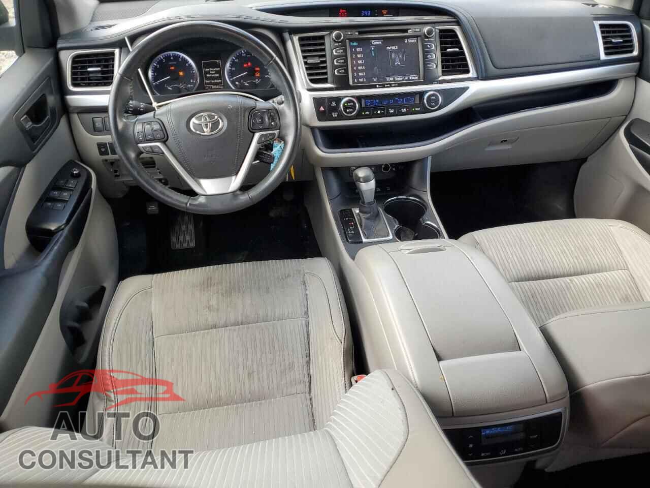 TOYOTA HIGHLANDER 2017 - 5TDBZRFH9HS427752