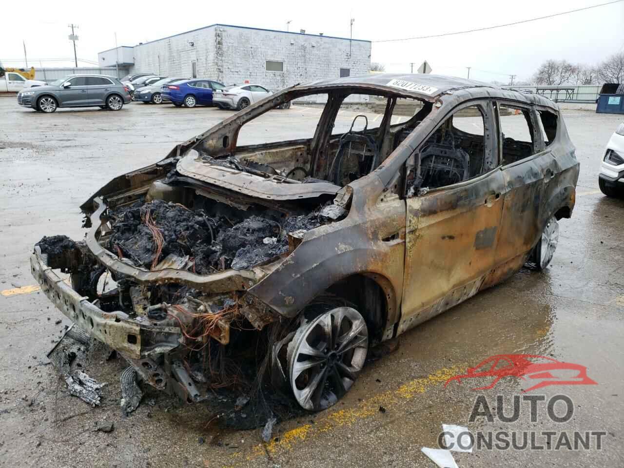 FORD ESCAPE 2017 - 1FMCU0GD2HUC73984