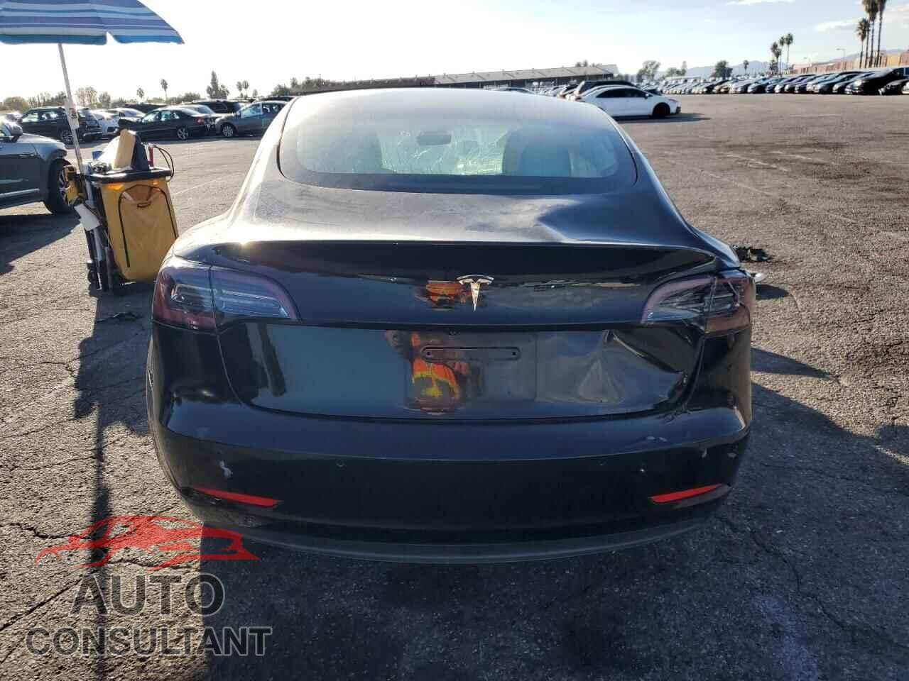 TESLA MODEL 3 2019 - 5YJ3E1EA1KF302097