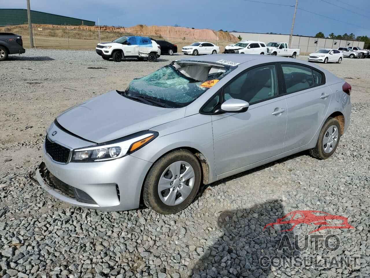 KIA FORTE 2018 - 3KPFK4A73JE277399