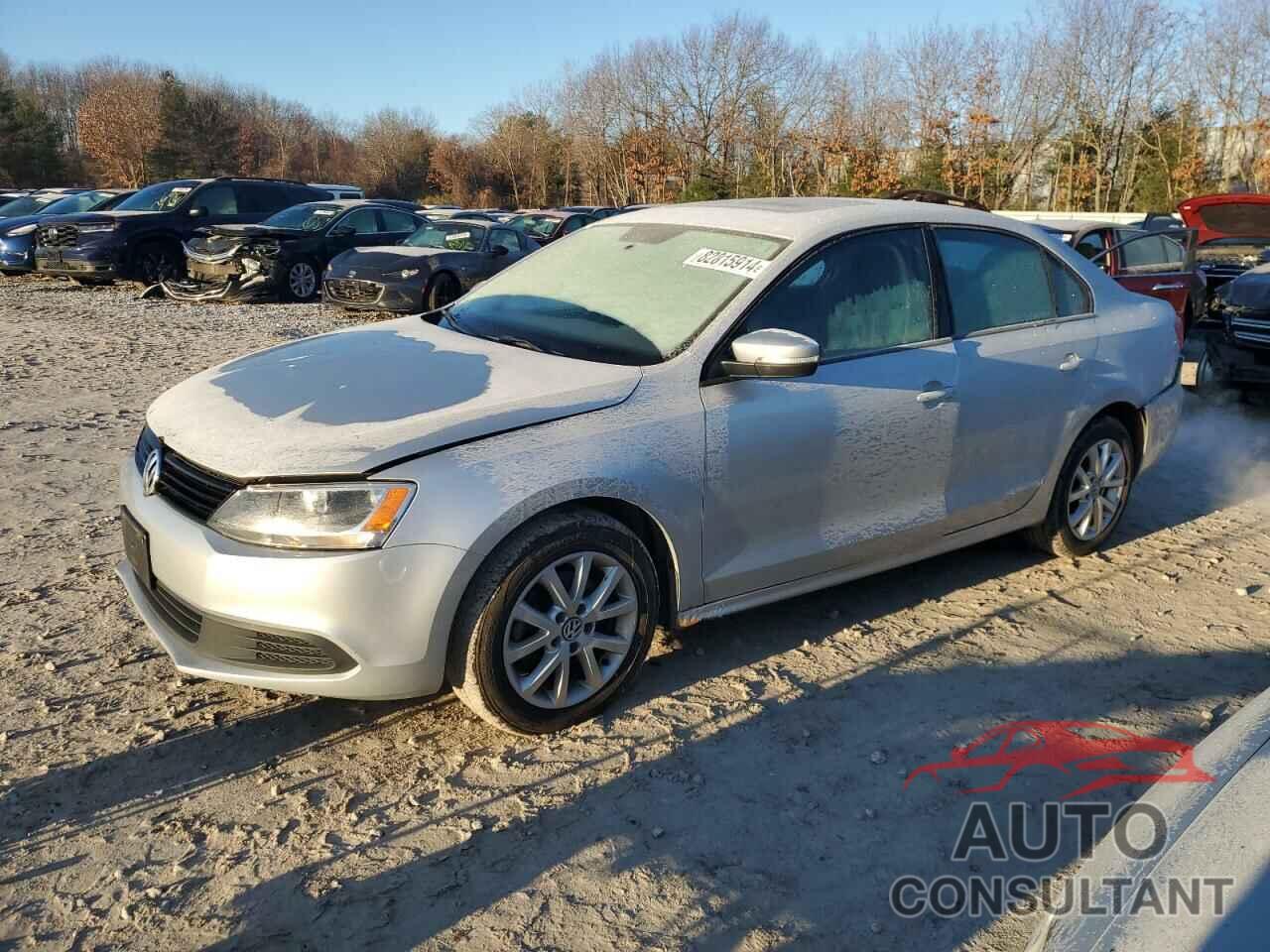 VOLKSWAGEN JETTA 2011 - 3VWDZ7AJ9BM102921