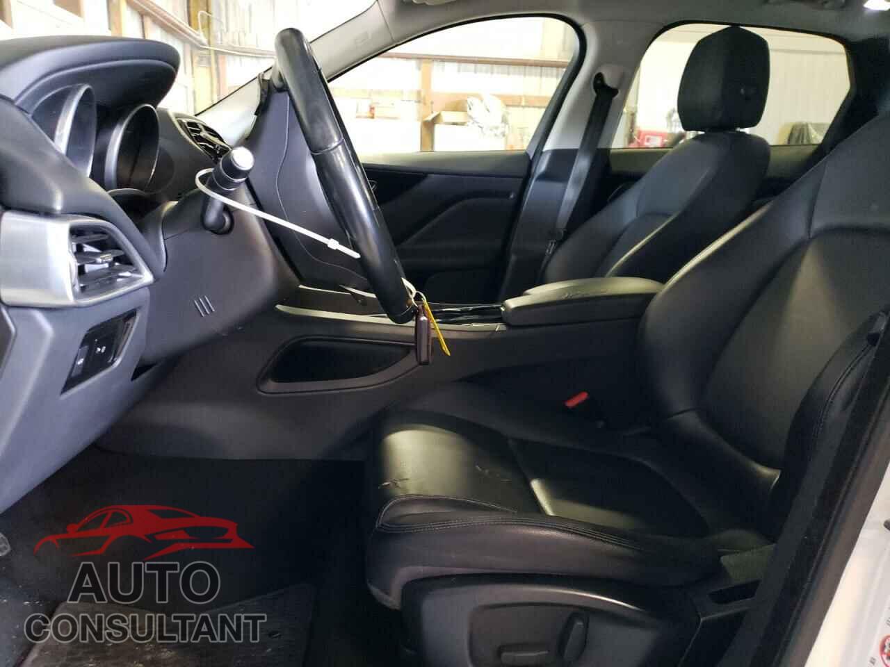 JAGUAR F-PACE 2017 - SADCJ2BVXHA886109
