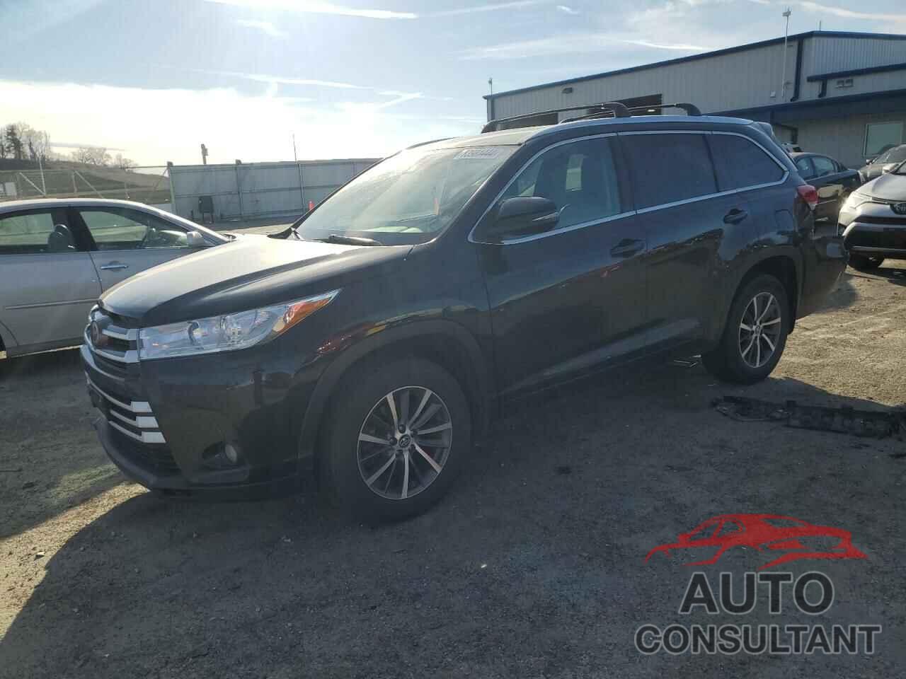 TOYOTA HIGHLANDER 2017 - 5TDJZRFH6HS520577