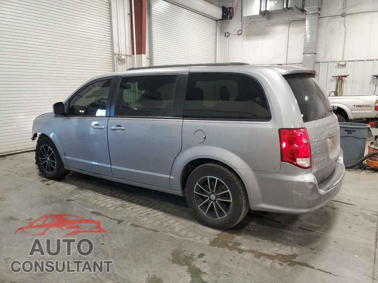 DODGE CARAVAN 2018 - 2C4RDGEG6JR285224