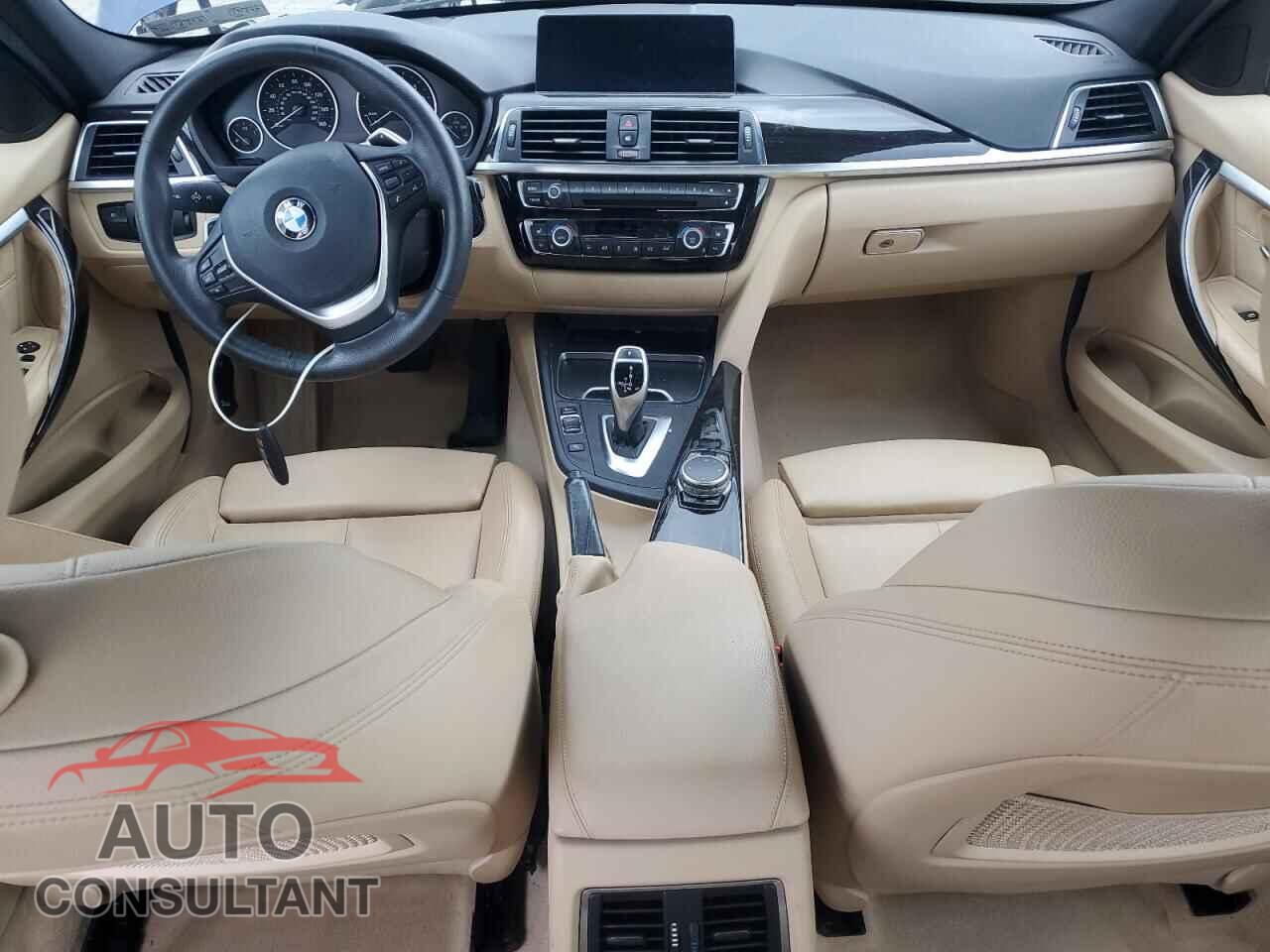 BMW 3 SERIES 2016 - WBA8E3G58GNU03144