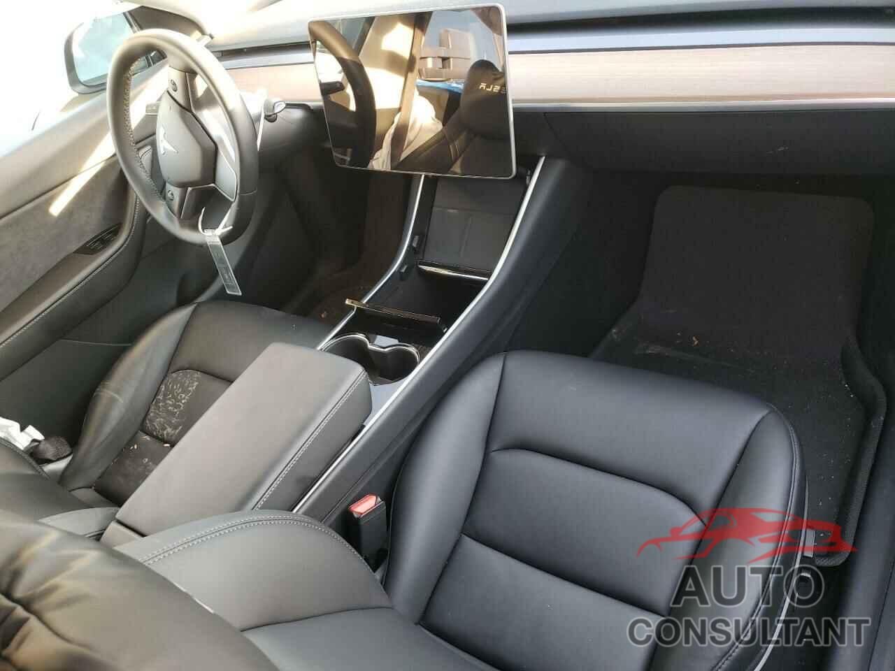 TESLA MODEL Y 2021 - 5YJYGDEF8MF092257