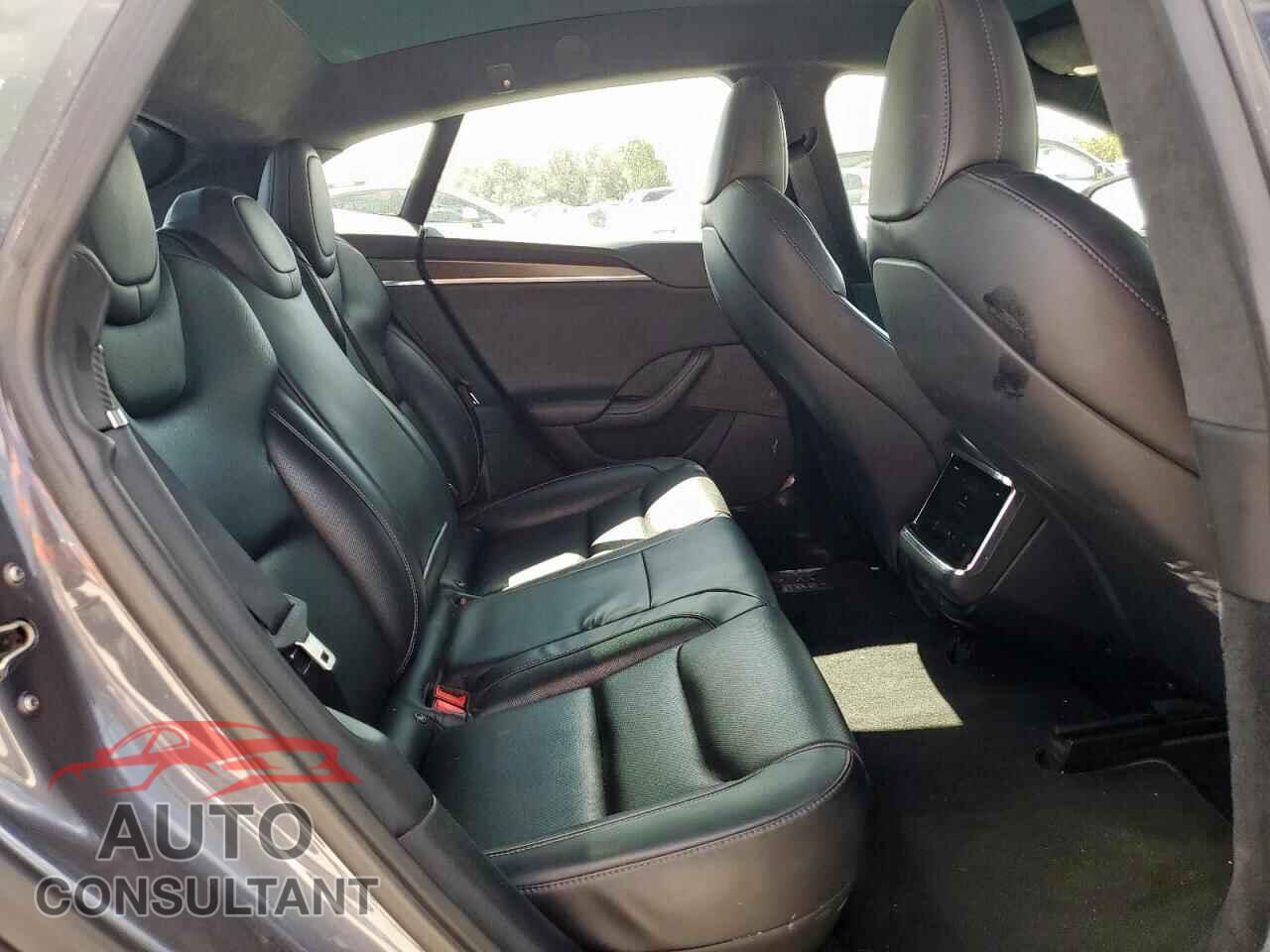 TESLA MODEL S 2021 - 5YJSA1E68MF453055