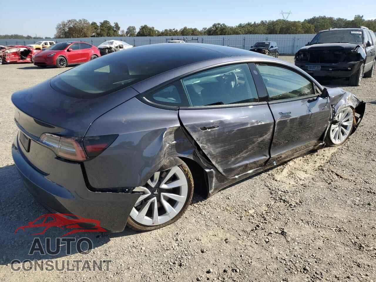 TESLA MODEL 3 2022 - 5YJ3E1EA4NF299961
