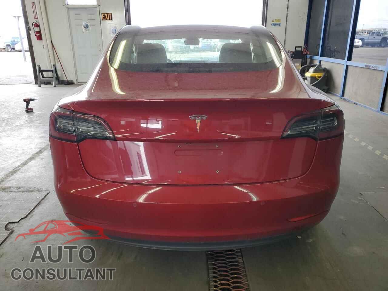 TESLA MODEL 3 2018 - 5YJ3E1EA1JF034098
