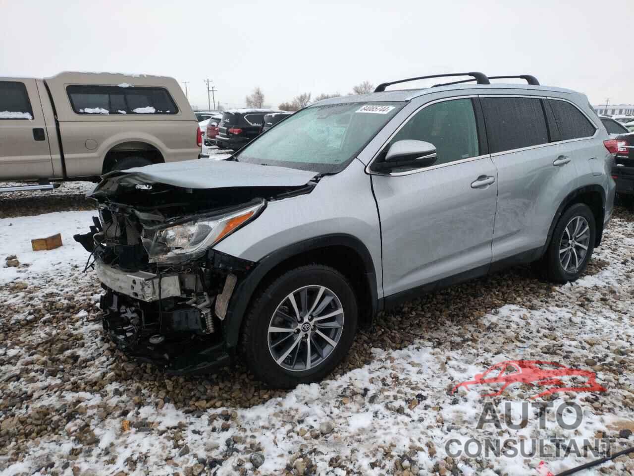 TOYOTA HIGHLANDER 2019 - 5TDJZRFH3KS564866