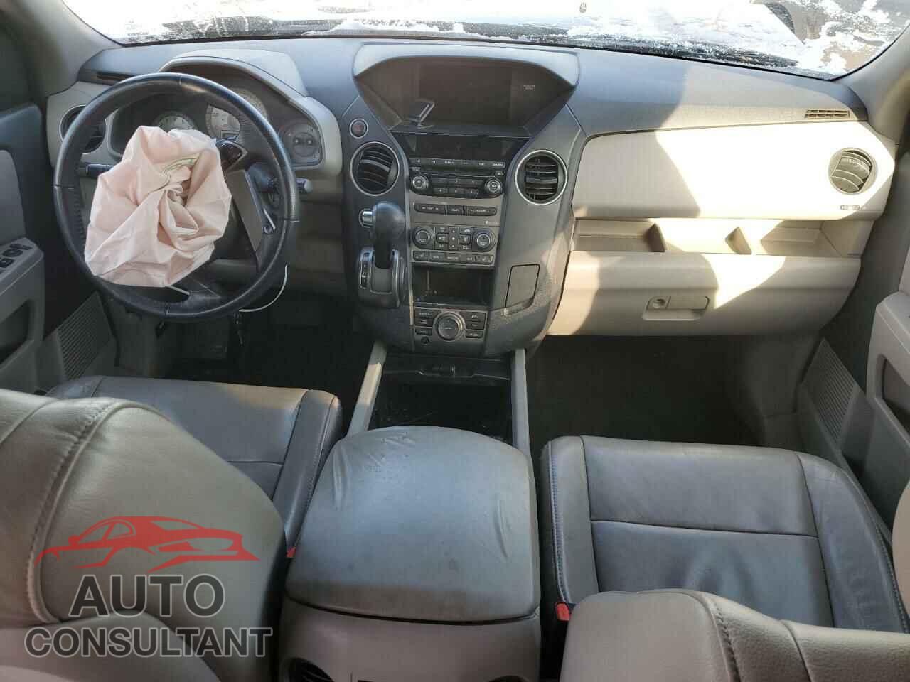 HONDA PILOT 2012 - 5FNYF4H75CB013181