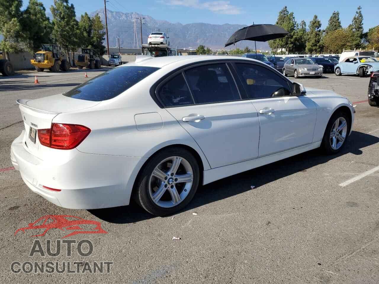 BMW 3 SERIES 2014 - WBA3C1C55EK116837