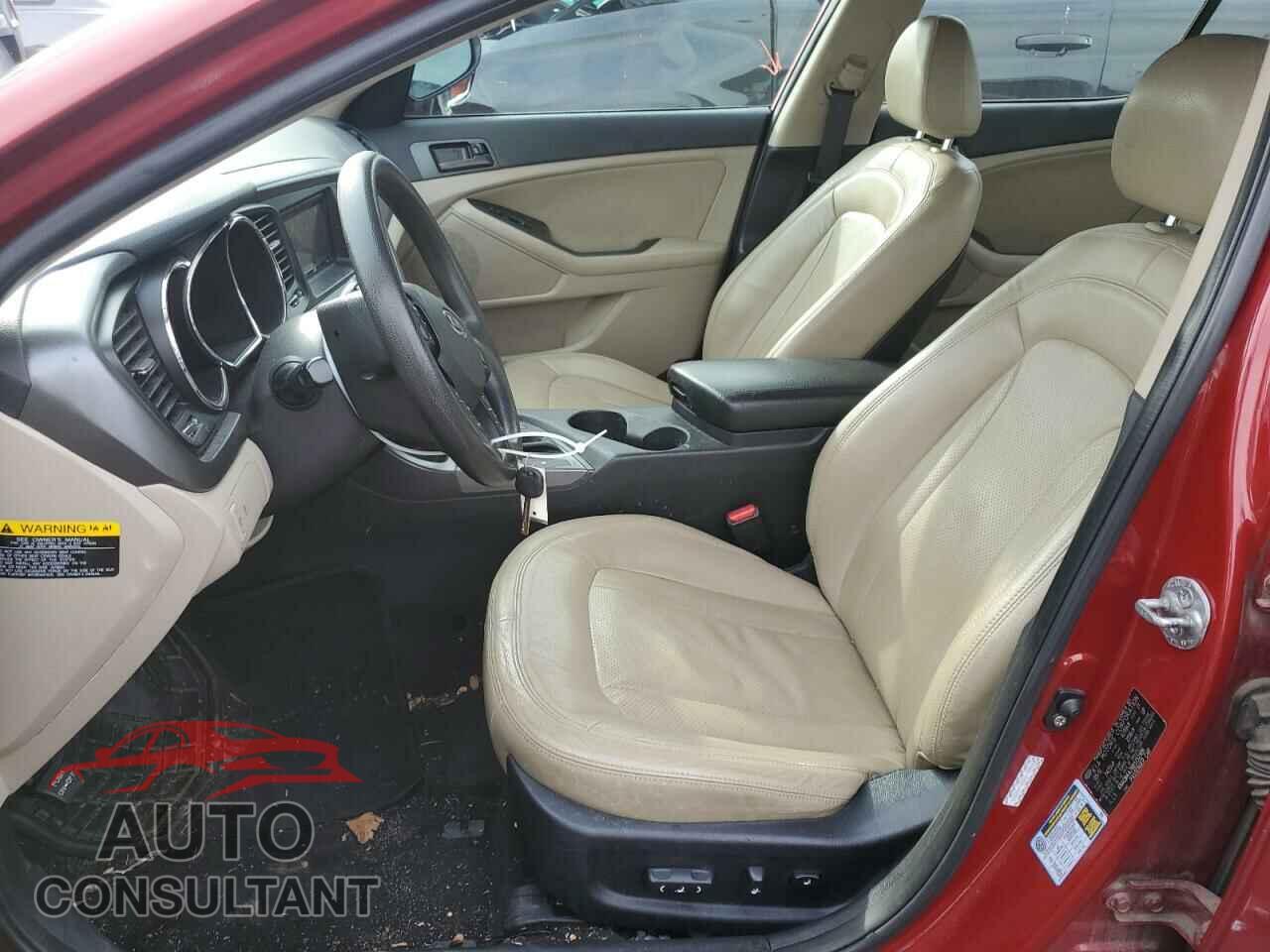 KIA OPTIMA 2011 - KNAGM4A76B5152986