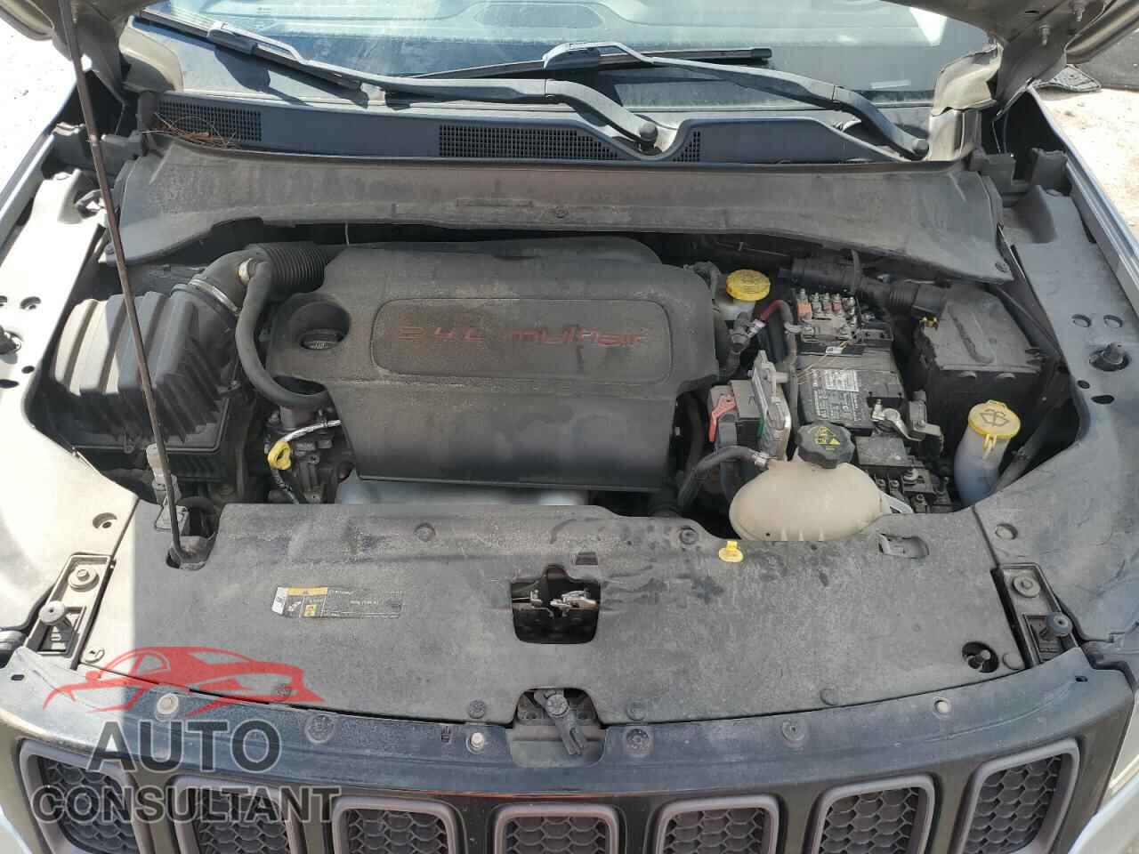 JEEP COMPASS 2018 - 3C4NJDDB7JT268666