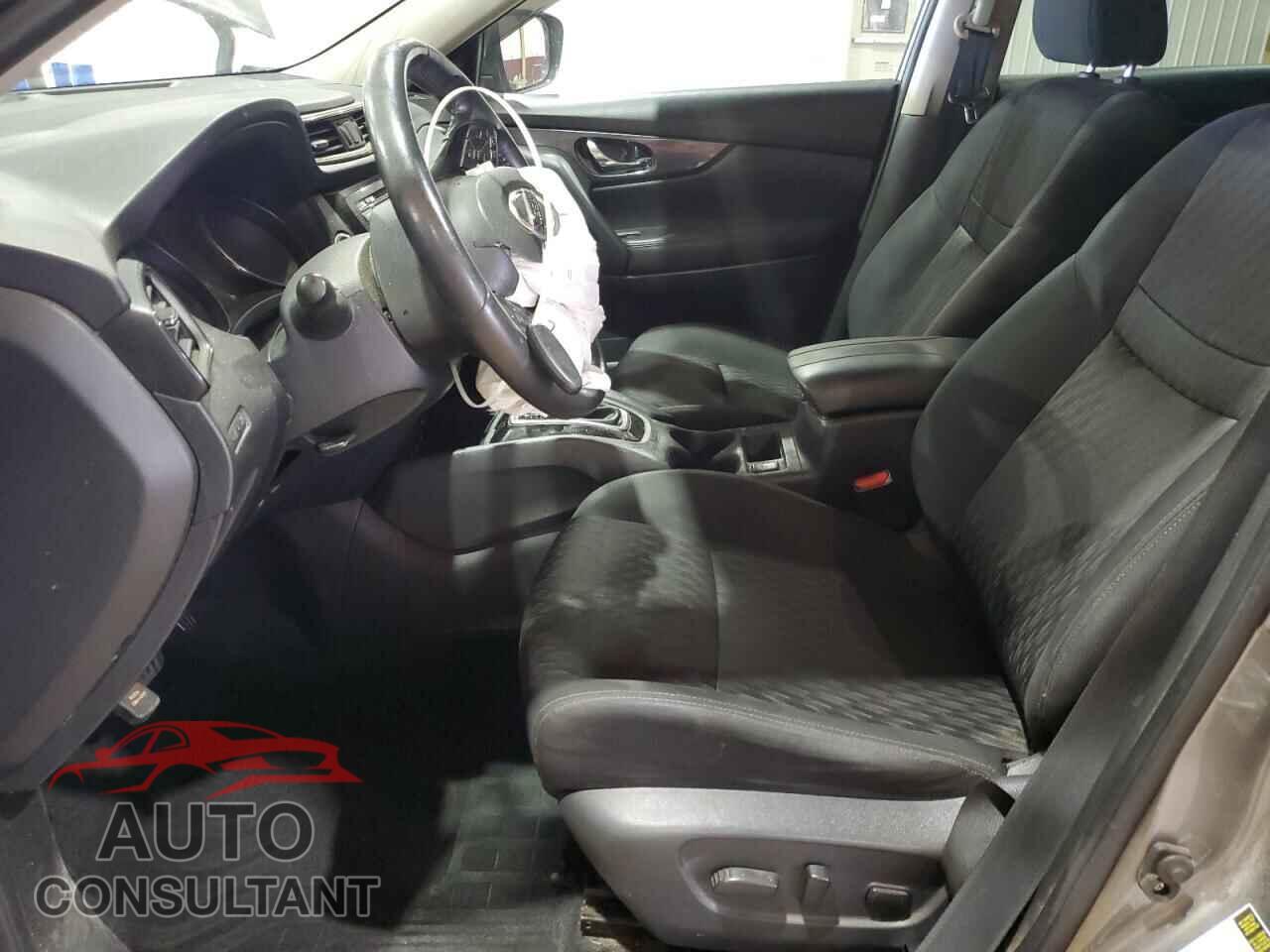 NISSAN ROGUE 2018 - KNMAT2MV1JP511139