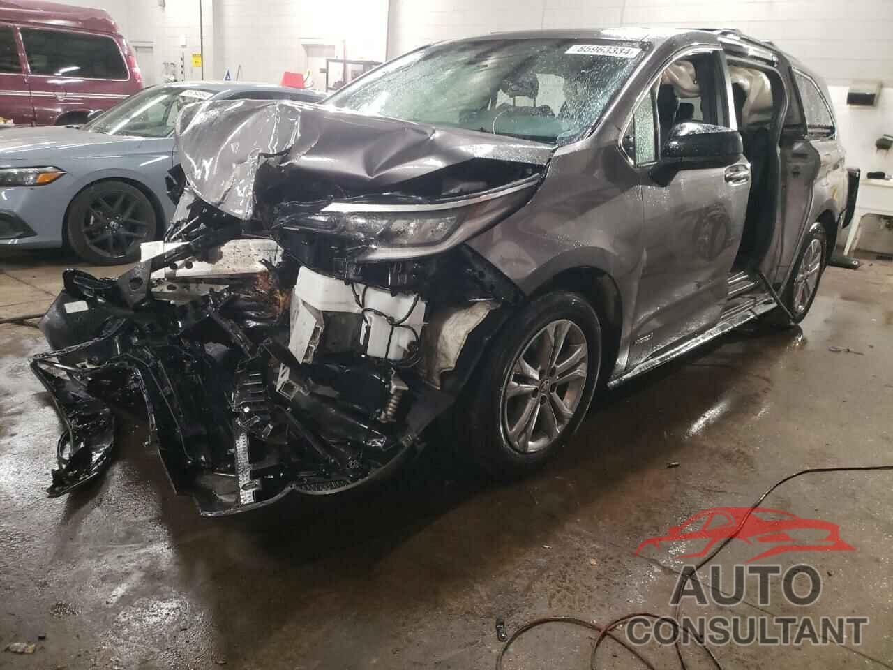 TOYOTA SIENNA 2021 - 5TDDSKFC1MS003145
