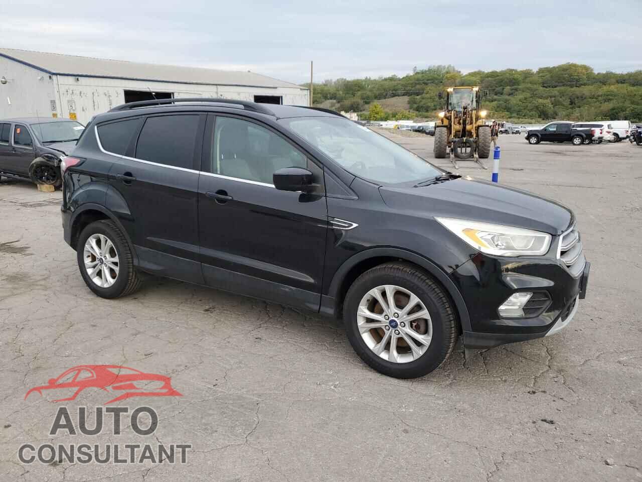 FORD ESCAPE 2017 - 1FMCU9GD9HUC68334