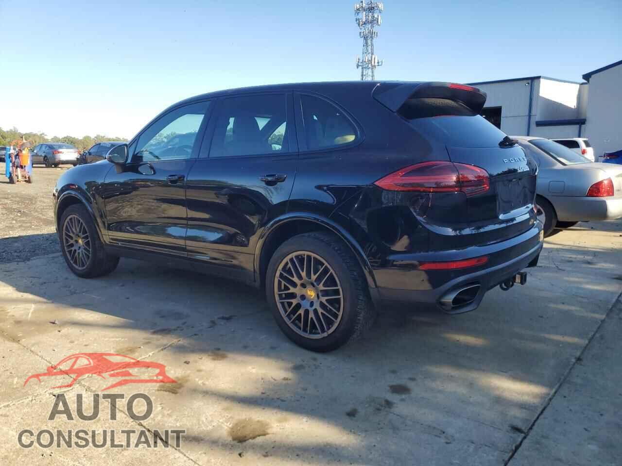 PORSCHE CAYENNE 2017 - WP1AA2A22HKA82843