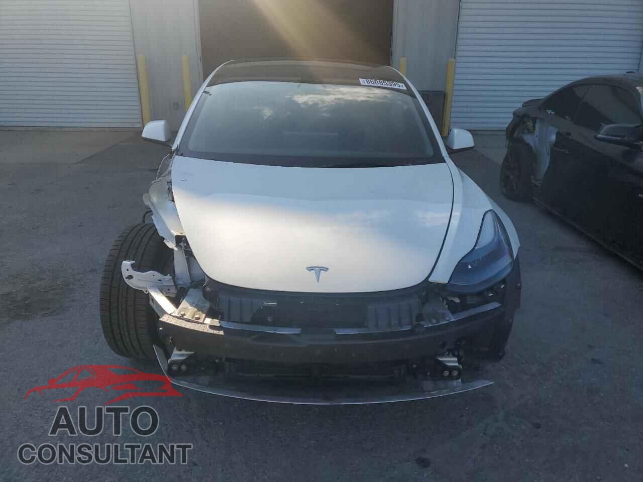 TESLA MODEL 3 2023 - 5YJ3E1EA5PF564356