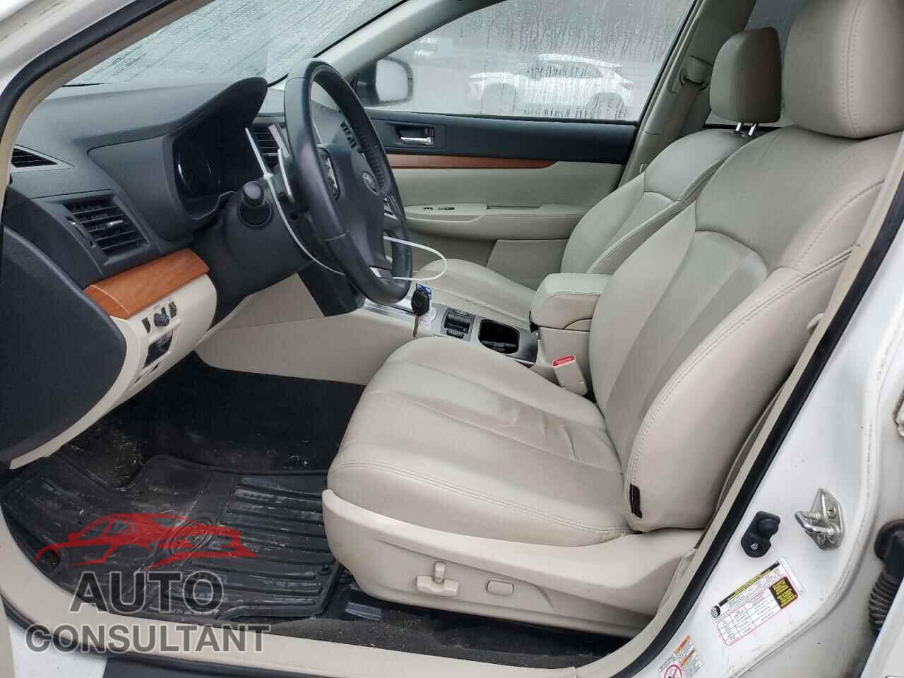SUBARU OUTBACK 2013 - 4S4BRCLC2D3252905