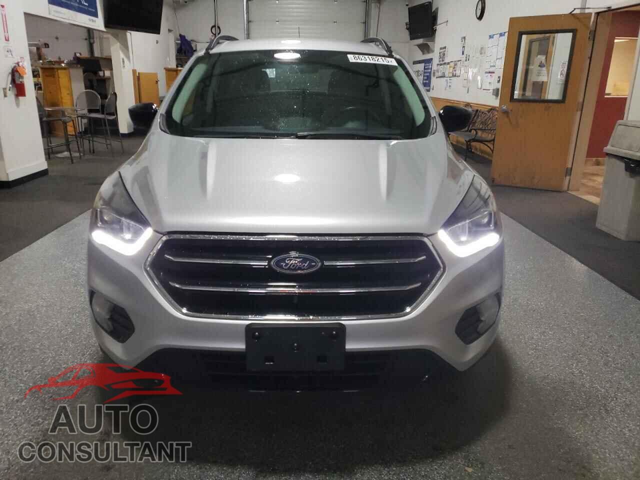 FORD ESCAPE 2019 - 1FMCU9GD2KUB80717