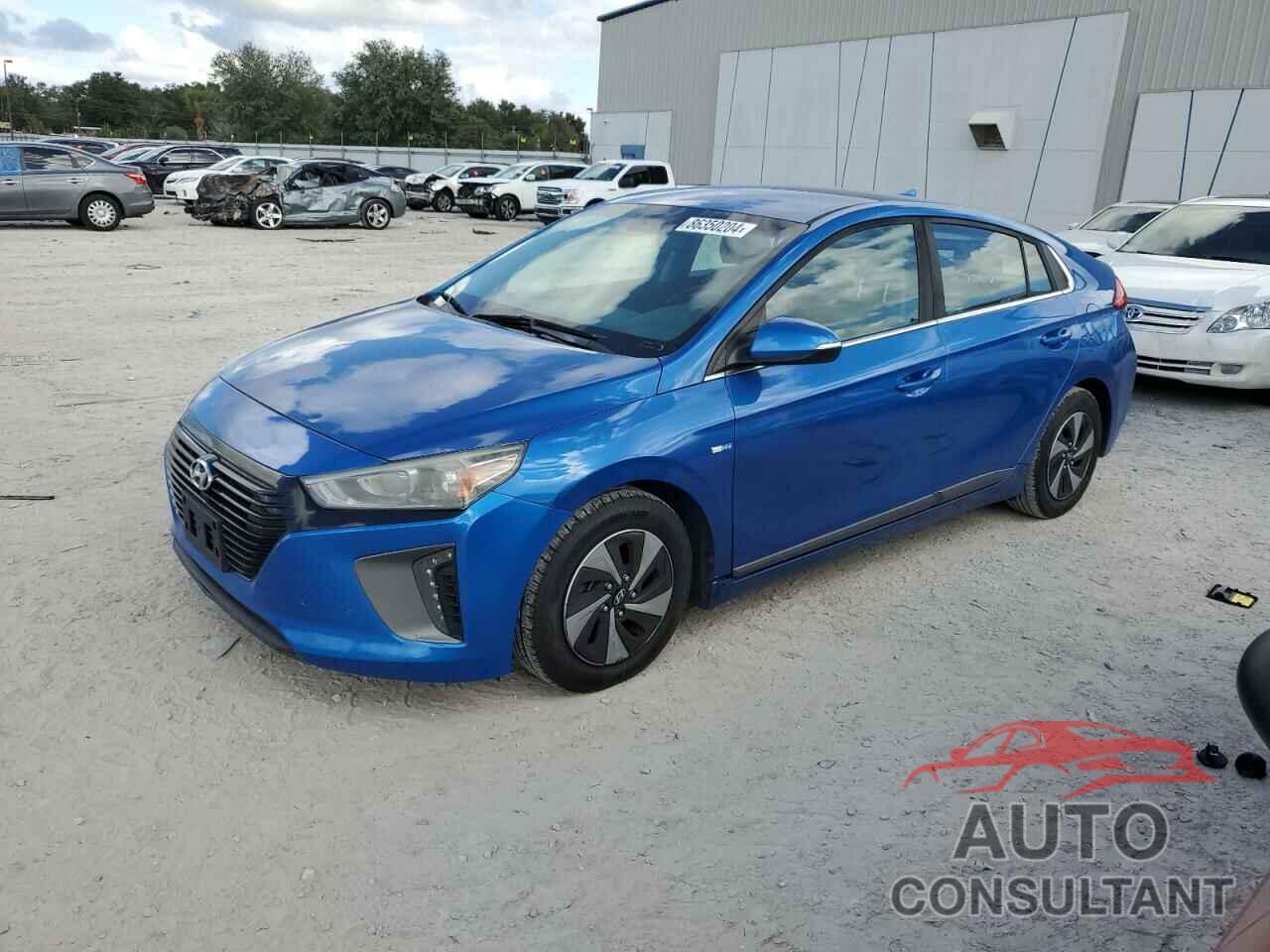 HYUNDAI IONIQ 2017 - KMHC75LC1HU033388