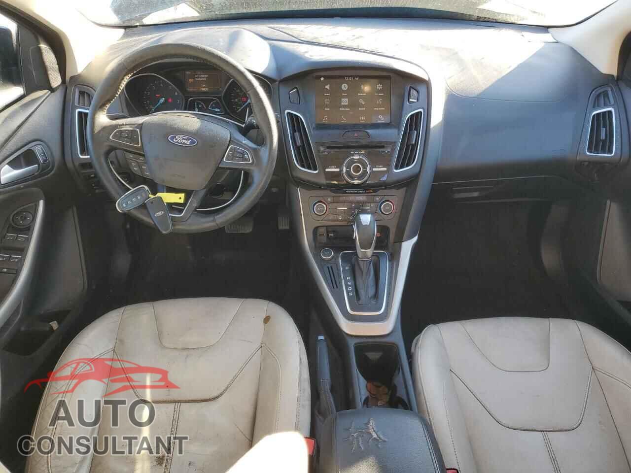 FORD FOCUS 2016 - 1FADP3N24GL326259