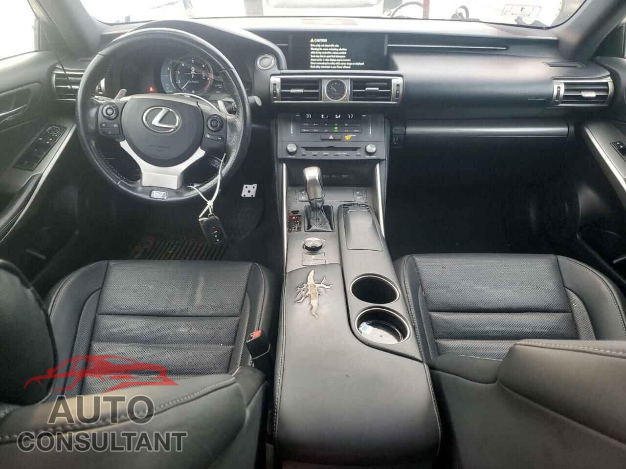 LEXUS IS 2015 - JTHCE1D2XF5008116