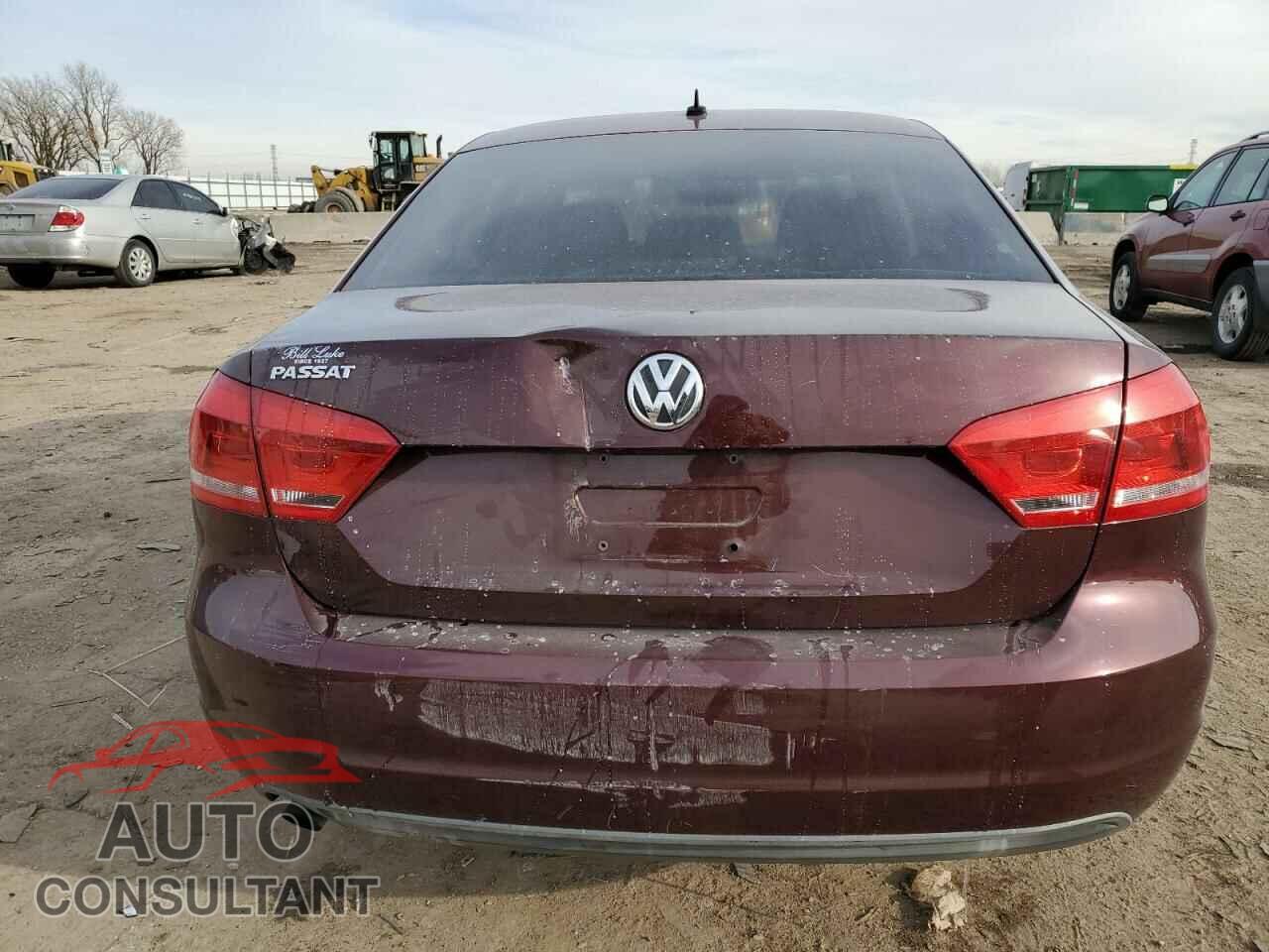 VOLKSWAGEN PASSAT 2013 - 1VWAP7A31DC032152