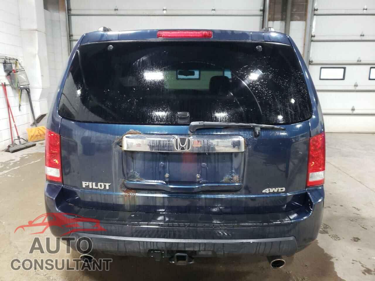 HONDA PILOT 2010 - 5FNYF4H52AB024666