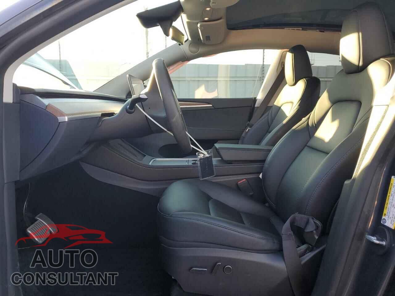 TESLA MODEL Y 2023 - 7SAYGDEE0PF846993