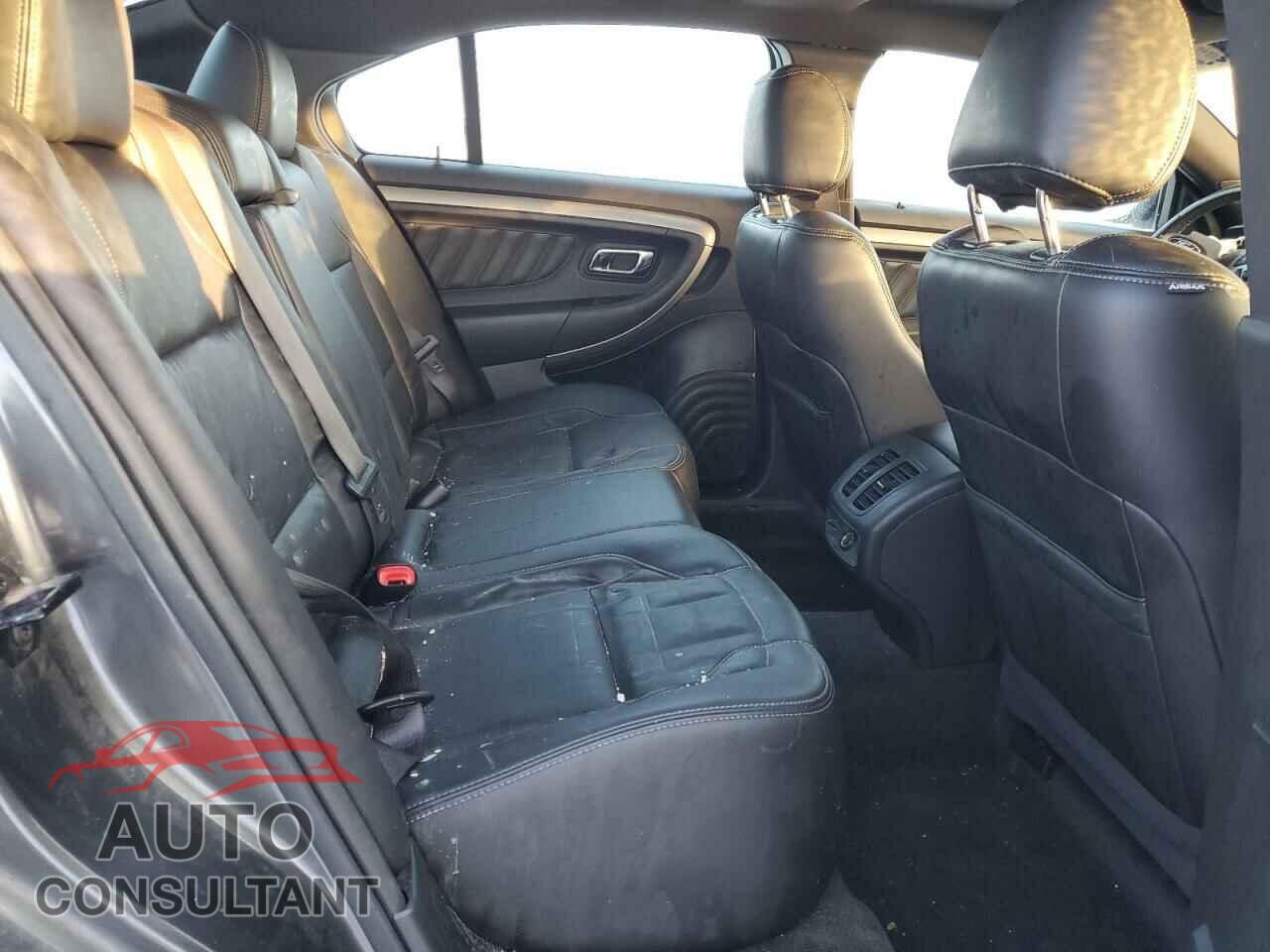 FORD TAURUS 2016 - 1FAHP2E84GG107536