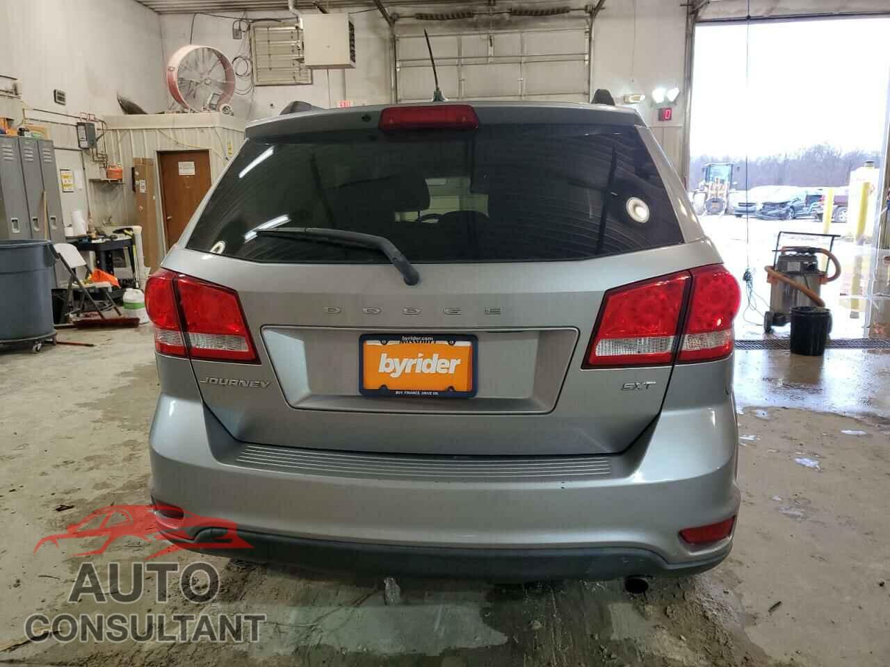DODGE JOURNEY 2015 - 3C4PDCBB9FT694895