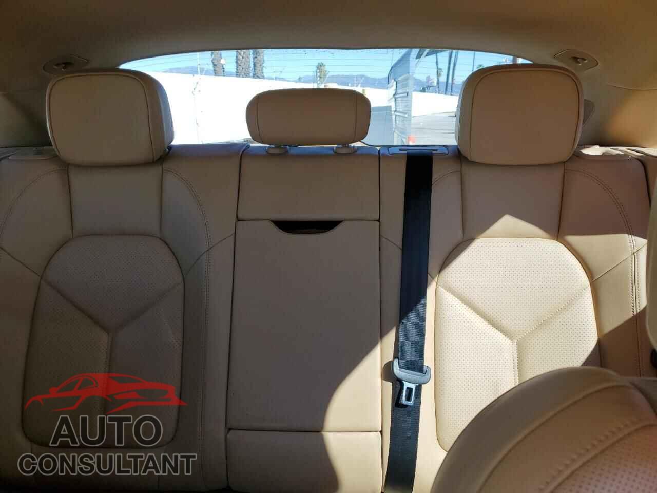 PORSCHE MACAN 2016 - WP1AB2A57GLB50229