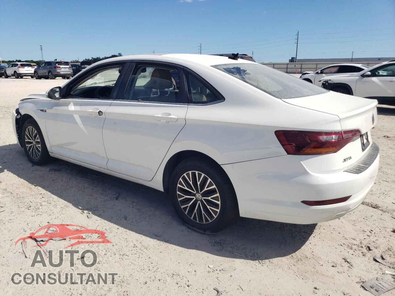 VOLKSWAGEN JETTA 2019 - 3VWEB7BU1KM165321