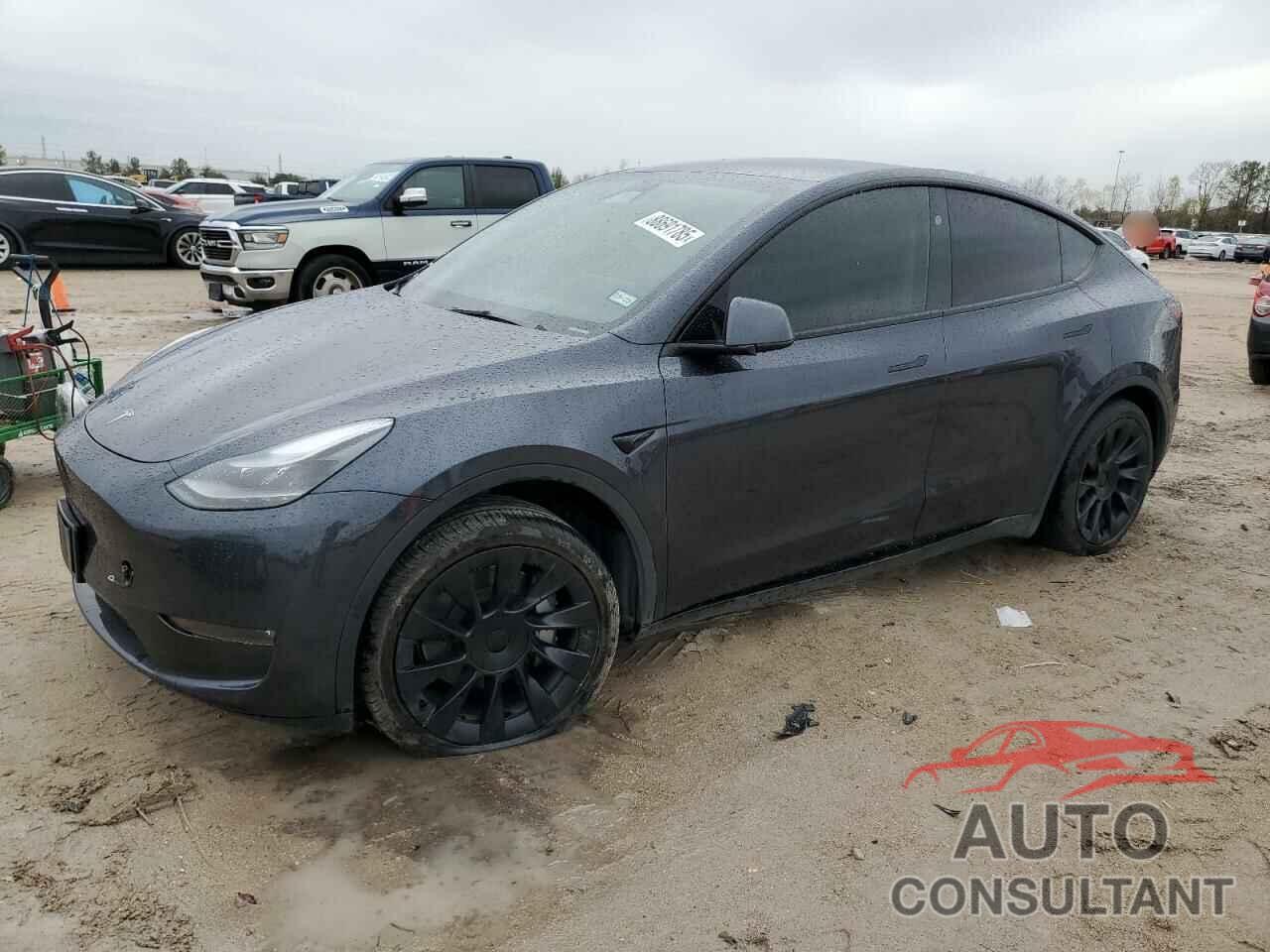 TESLA MODEL Y 2024 - 7SAYGDEE8RA280887