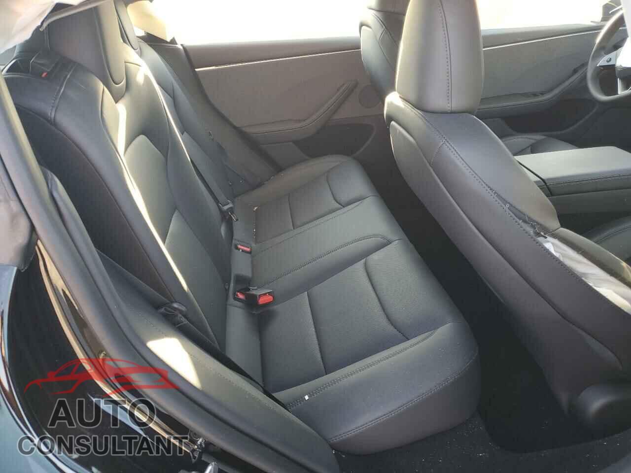 TESLA MODEL 3 2024 - 5YJ3E1EA2RF765201