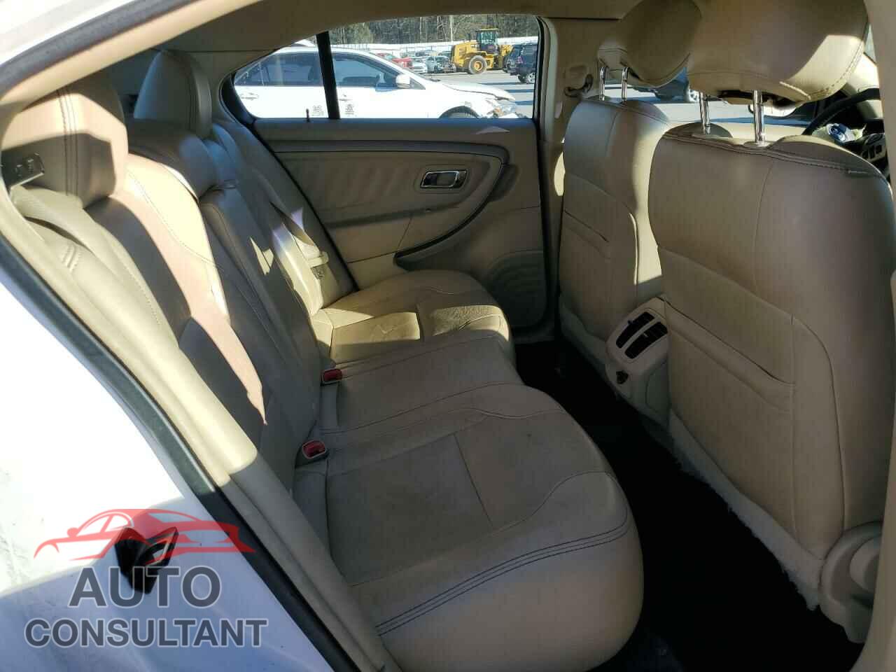 FORD TAURUS 2015 - 1FAHP2E85FG163046