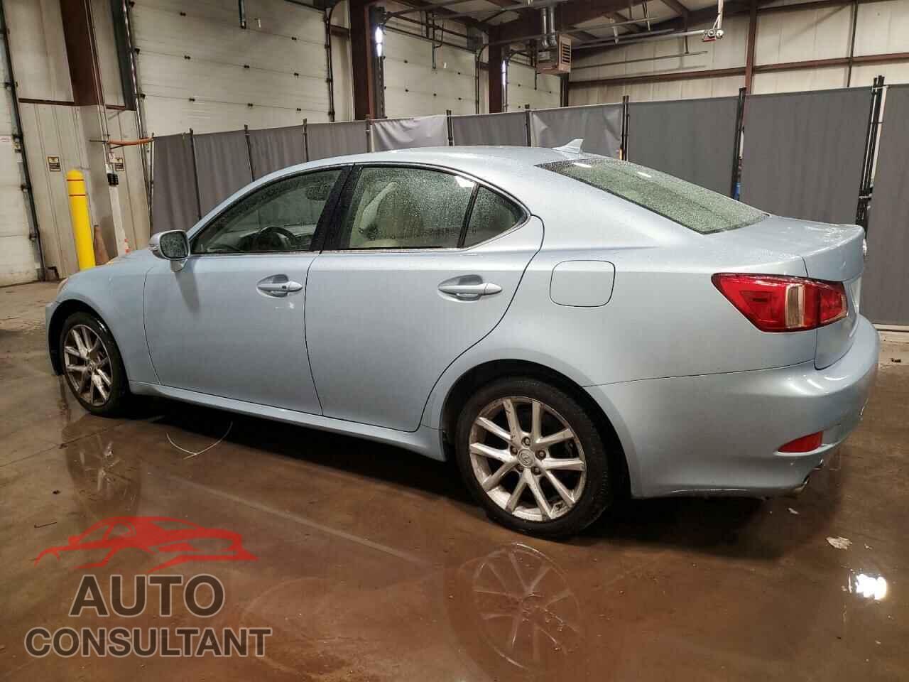 LEXUS IS 2012 - JTHCF5C23C5055313