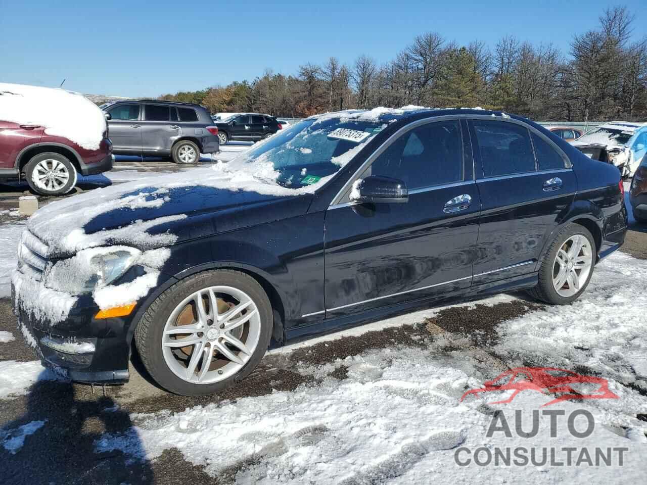 MERCEDES-BENZ C-CLASS 2012 - WDDGF8BB0CR240097