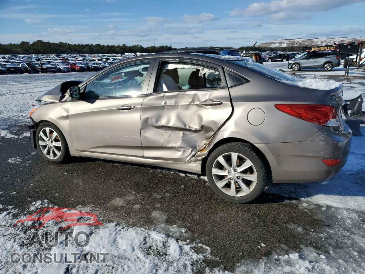 HYUNDAI ACCENT 2014 - KMHCU4AEXEU748737