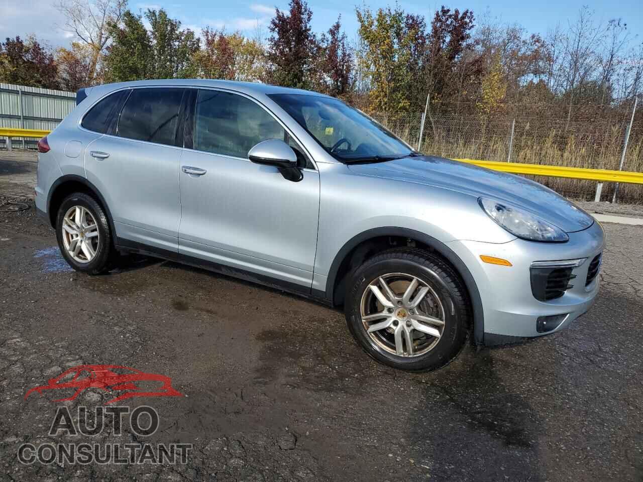 PORSCHE CAYENNE 2016 - WP1AA2A22GKA37500